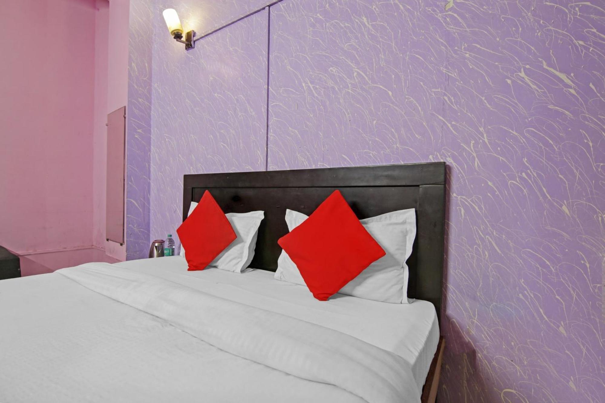Hotel O Glorious Stayz Noida Extérieur photo