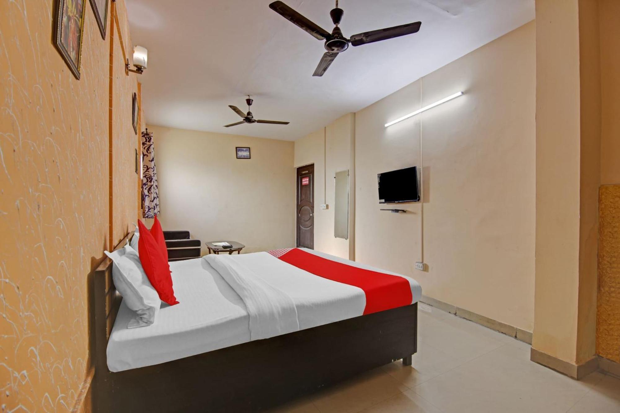 Hotel O Glorious Stayz Noida Extérieur photo