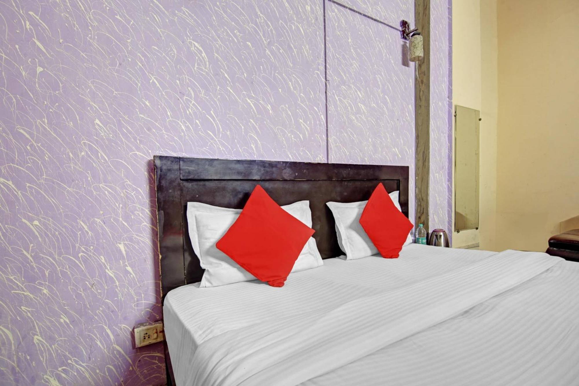 Hotel O Glorious Stayz Noida Extérieur photo