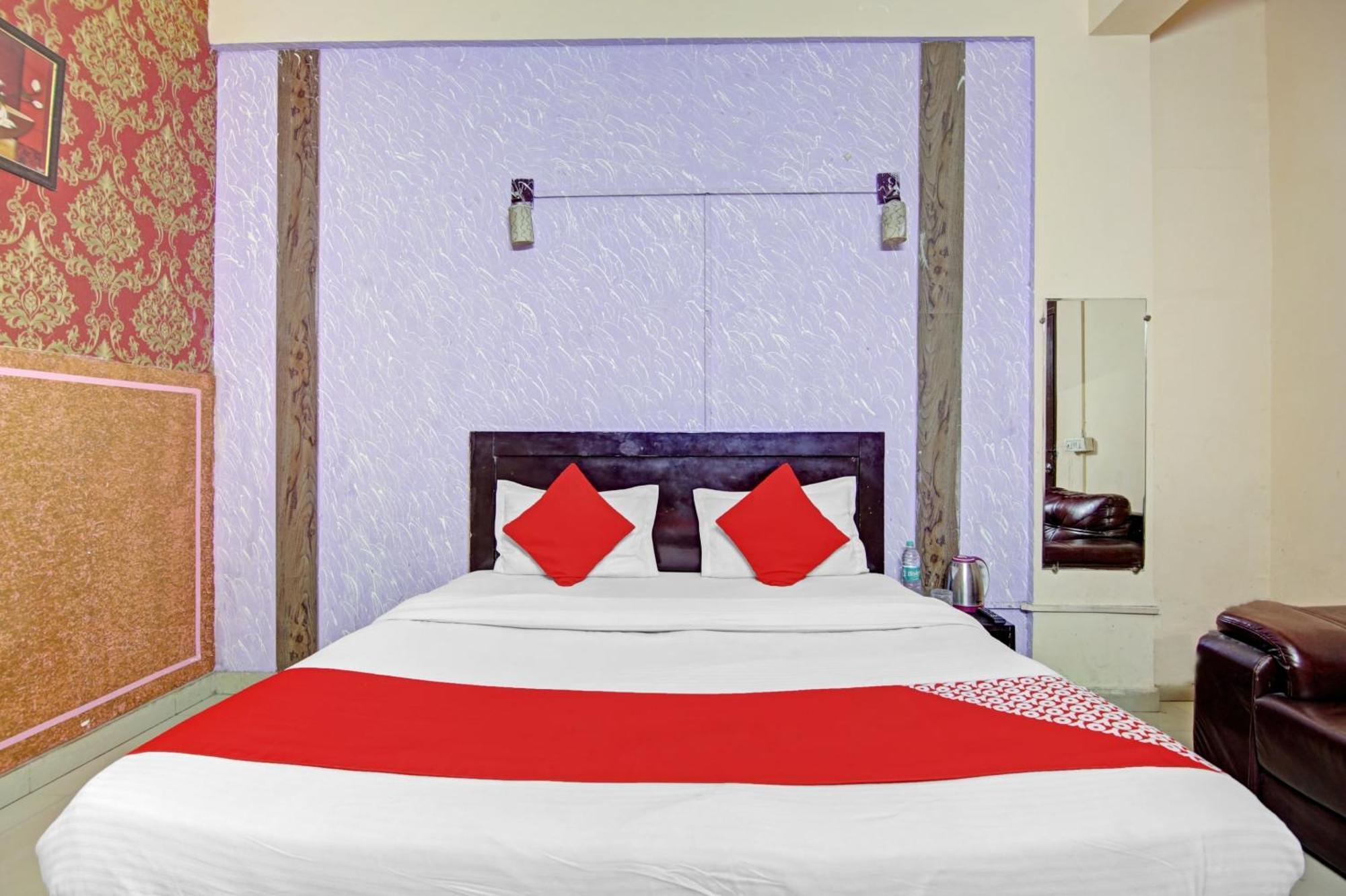 Hotel O Glorious Stayz Noida Extérieur photo