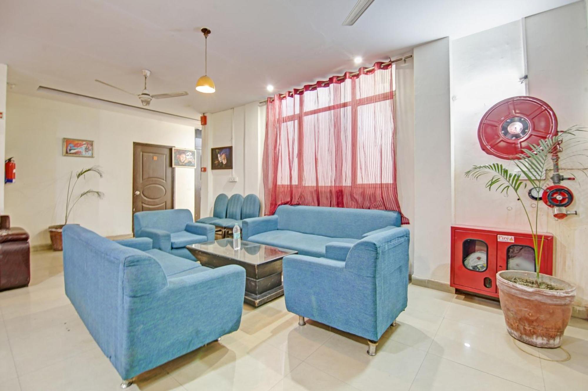 Hotel O Glorious Stayz Noida Extérieur photo